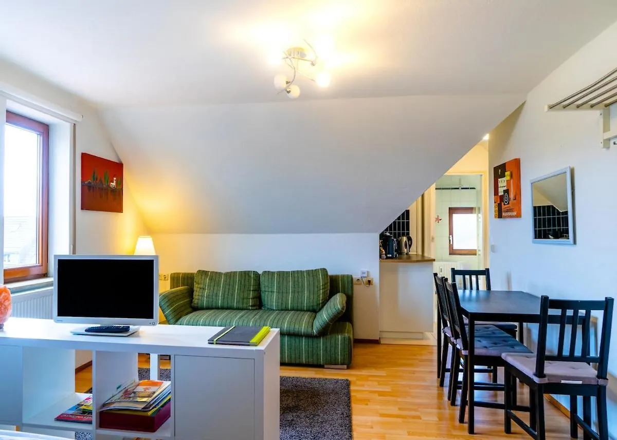 Stayin Apartment Near Stuttgart Steinenbronn